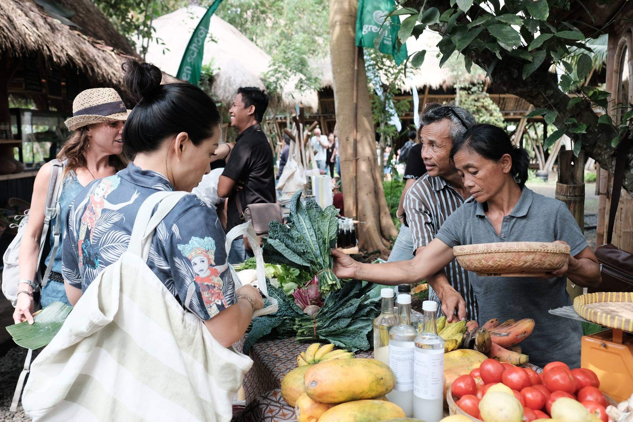 Green School people buy groceries Farmers best organic markets in Bali